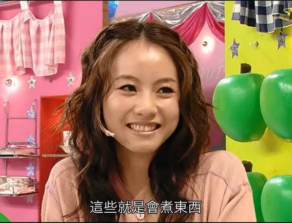 [2006][香港][美女厨房][真人秀][18集全][粤语硬字幕][MP4_每集约430M_总共7.75G][目前无台标最高清画质][百度盘]