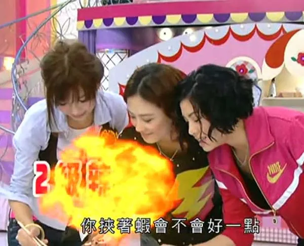 [2006][香港][美女厨房][第一季_19集][粤语中字][MKV_每集约380M][标清][百度盘]