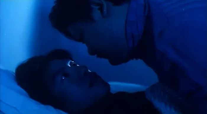 [2000][香港]《鬼同你玩》[张耀扬 黄卓玲 黄家诺 林雪][DVDmkv1.36G]