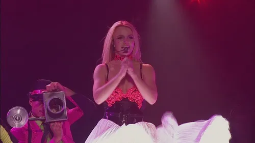 [BD欧美演唱会]布兰妮 蛇蝎美人巡回演唱会 Britney Spears Live The Femme Fatale Tour 2011[ISO23.23G][百度网盘]