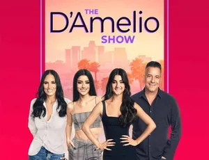 《网红一家 2022：The D’Amelio Show 第 1-2 季全 18 集 1080P 纯净版 中英双字 19.5G 百度网盘资源》-小文资源网