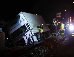 1080P高清！《穿越地狱公路Highway Thru Hell》第3季全13集官方纯净版 英语无字 30.8G 百度网盘资源-小文资源网