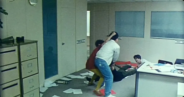 [1993][香港][狱凤之杀出重围][国语无字][MP4][1.79GB][百度盘]