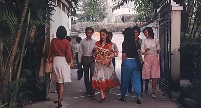 [1982][香港]《彩云曲》[国粤双语中字][吴少刚_庄静而_刘德华_徐杰][mkv_334m]