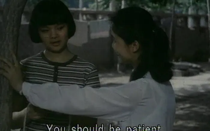 [1985][大陆]《红衣少女》[邹倚天 _ 罗燕 _ 朱旭][国语无字][mkv_422M]