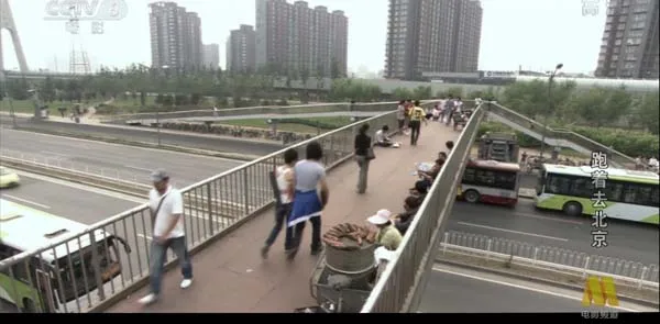 [2010][中国大陆]《跑着去北京》[国语中字][4.49GB][ 百度网盘]