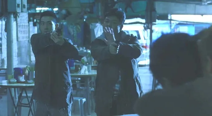 [2006][香港]《狗咬狗》[国粤导三语内嵌中字][MKV_1.36G][陈冠希_李璨琛_裴唯莹_张兆辉_黎耀祥]