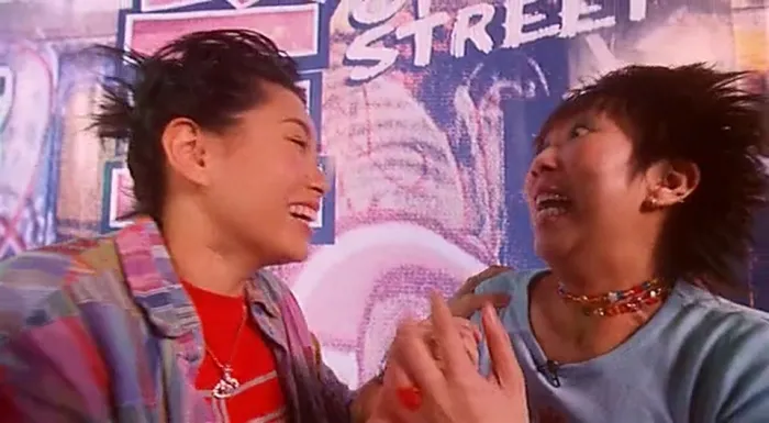 [2001][香港][初恋嗱喳面][国粤双语中字][MKV][379MB][百度网盘]