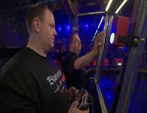1080P 英语中字！《BattleBots 机器人大战》第三季 20 集百度网盘资源