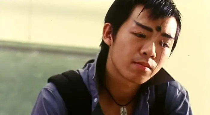 [2002][香港][九个女仔一只鬼][国粤双语中字][MKV][699MB][百度网盘]