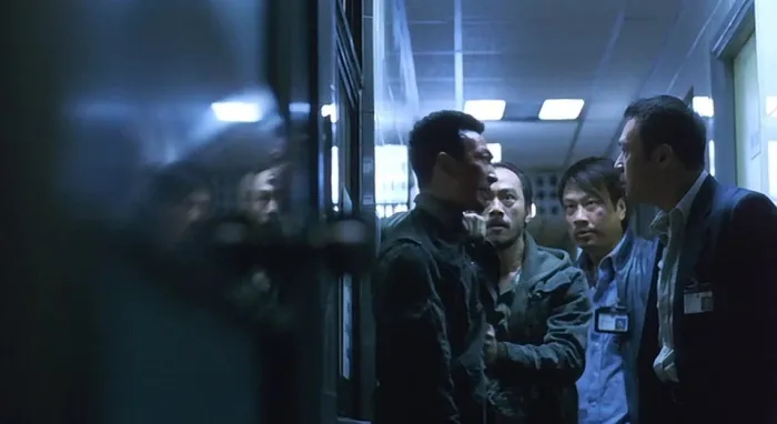[2006][香港][狗咬狗][国语中字][MKV][1.36GB][百度网盘]