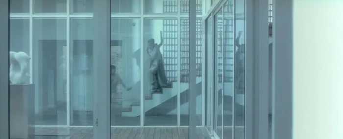 [2004][香港]《飞鹰_飞鹰女侠》[MKV_1.36G][杨紫琼_李冰冰_任贤齐_鲁克·高斯_张卓楠][国粤双语中字]