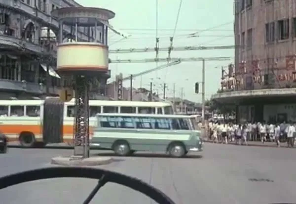 [1979][中国][小字辈][国语中字][MP4][1.07GB][百度网盘]
