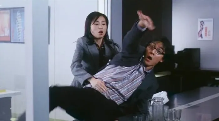 [2002]《丰胸秘CUP》[吴镇宇_李嘉欣_吴彦祖_谭小环_颜仟汶 ][国粤双语中字][MKV_966M]
