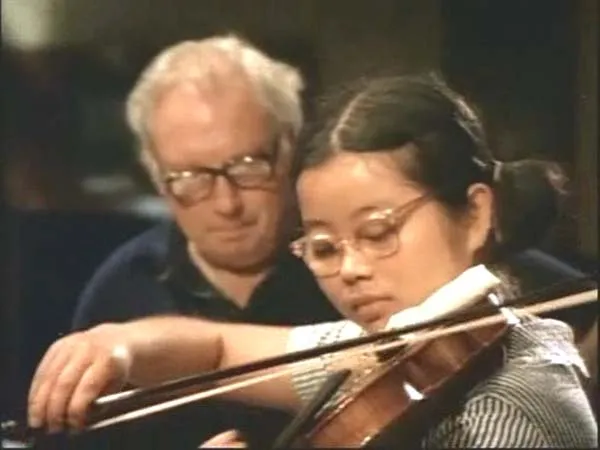 [1981][美国][从毛XX到莫扎特][DVDRip.xvid.chs][694M][百度盘]