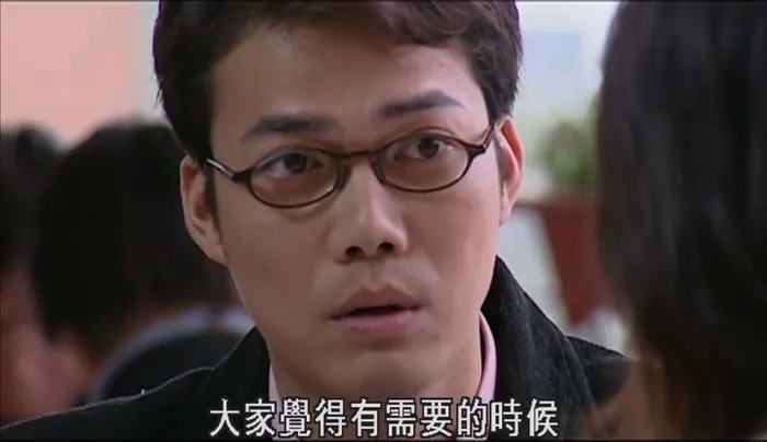 [2003][香港]《庙街公主》[ 李茏怡 _ 谢天华 _ 罗家英 _ 苑琼丹 _ 韩君婷 ][国语中字][FLV_400M][人超美_温情脉脉]
