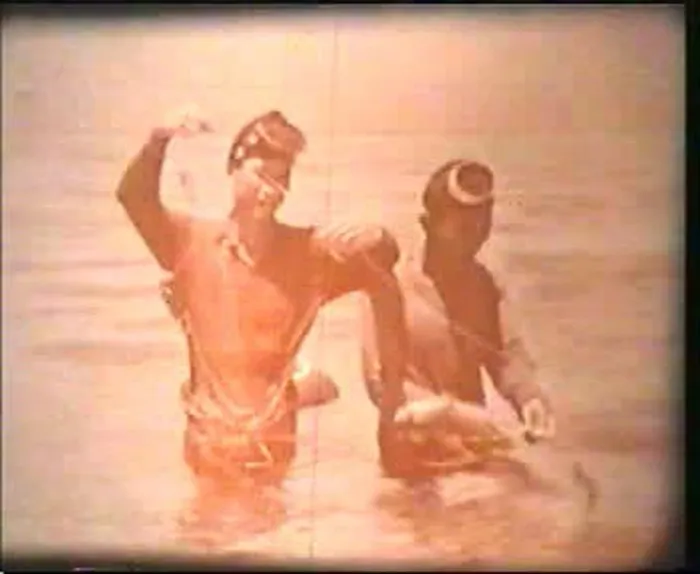 [1975年][中国]《西沙群岛考察漫记 》[国语无字][MP4_350M][百度盘]