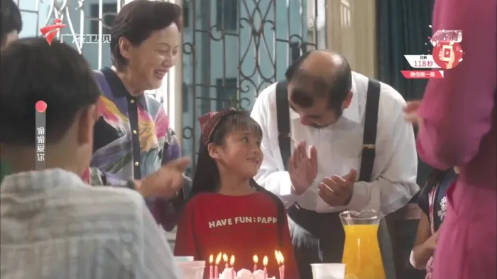 [1996][香港]《偷偷爱_新与龙共舞之偷偷爱你》[国语中字][MKV_2.049GB][梁朝伟_邱淑贞_葛民辉_刘锦玲_邓兆尊]