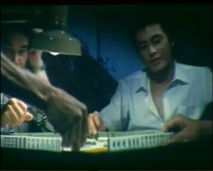 [1985][香港]《三更半夜鬼闹房》[国语中英双字][VCDRIP][1.013G_mp4].BTBA[百度盘]