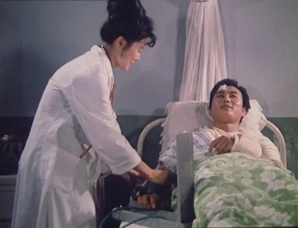 [1981][中国大陆]《不该凋谢的玫瑰》[国语中字][2.00GB][ 百度网盘]