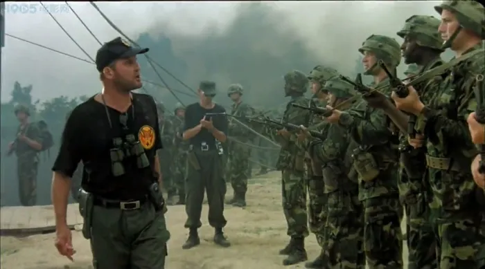 [2002][内地]《冲出亚马逊》[侯勇_穆立新][国语无字][mp4_654MB]
