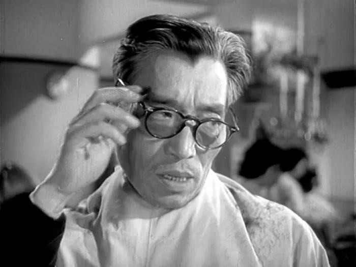 [1962][中国内地]《女理发师》[MP4][700M][国语]