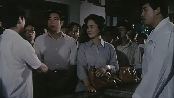 [1984][中国大陆] 《经理室的空座位》[国语中字][1.92GB][ 百度网盘]