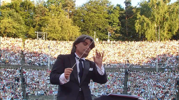[BD欧美演唱会][Waldbuehne 2010 – An evening with Renee Fleming (Ion Marin, Renee Fleming) 2010][BDMV][20.2GB][百度网盘]