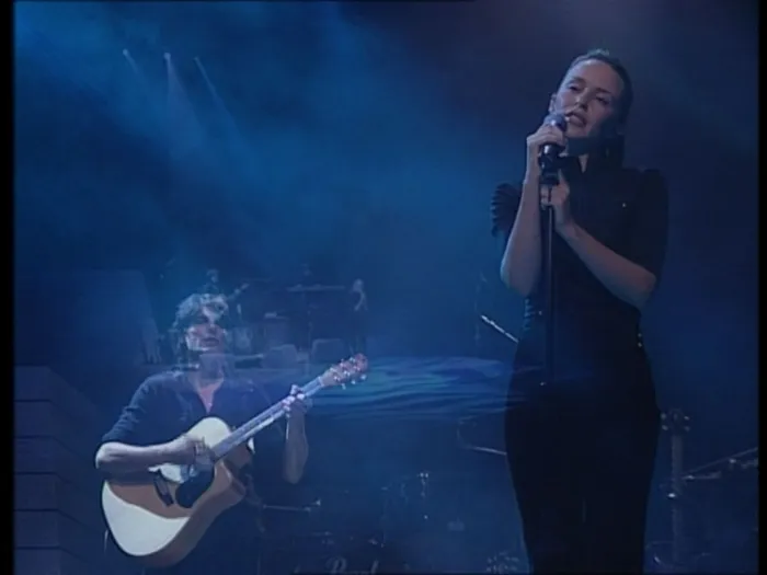 [DVD欧美演唱会][凯莉·米洛 Kylie Minogue – Intimate And Live 1998][DVD ISO 7.12GB][百度网盘]