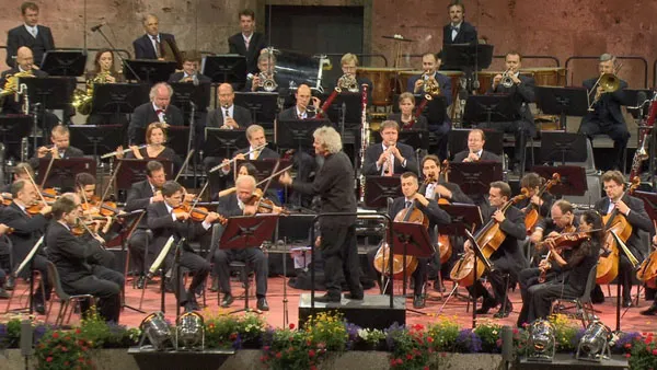 [BD欧美演唱会][Waldbuehne 2007 – Rhapsodies (Sir Simon Rattle, Stephen Hough, Wenzel Fuchs) 2007][BDMV][22GB][百度网盘]