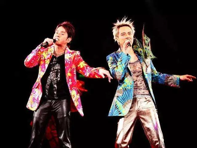 [DVD香港演唱会][谭咏麟 李克勤_左麟右李演唱会2009][DVD ISO3碟][13.08G][百度网盘]