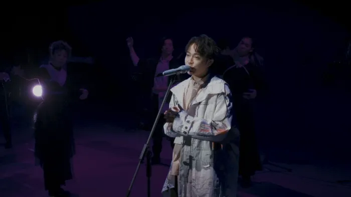 [BD台湾演唱会][吴青峰 – 上下册 Live@云门剧场 2021 BD+DVD][BDISO][33.1G][百度网盘]