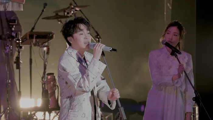 [BD台湾演唱会][吴青峰 – 上下册 Live@云门剧场 2021 BD+DVD][BDISO][33.1G][百度网盘]