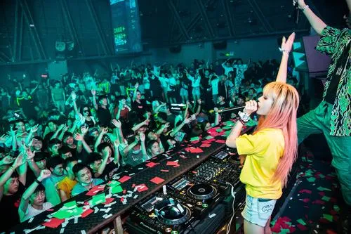 [DVD音乐专辑碟][酒吧夜店DJ][4DVD–ISO15.8G][百度网盘]