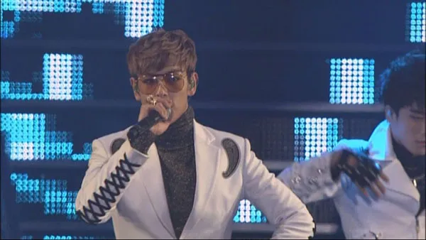 [DVD日本演唱会][YG Family – YG Family Concert in Seoul 2011 (2012)][3DVD ISO][17.2GB][百度网盘]