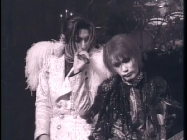 [DVD日本演唱会][MALICE MIZER – sans retour Voyage derniere ~encoure une fois~ 2001][DVD ISO][2.86GB][百度网盘]