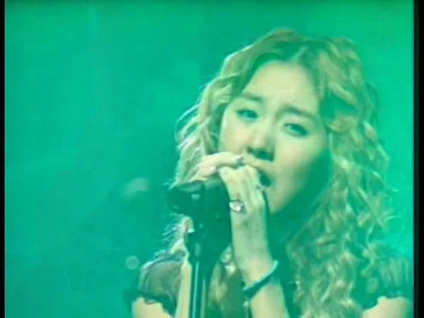 [DVD韩国演唱会][BABY VOX 베이비복스 – First Concert in Seoul 2002][DVD ISO][3.22GB][百度网盘]
