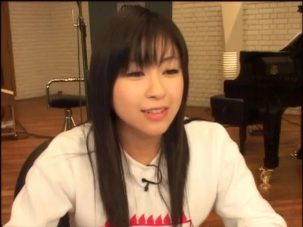 [DVD日本演唱会][宇多田ヒカル – UH LIVE STREAMING 20代はイケイケ! 2003][DVD ISO][5.48GB][百度网盘]