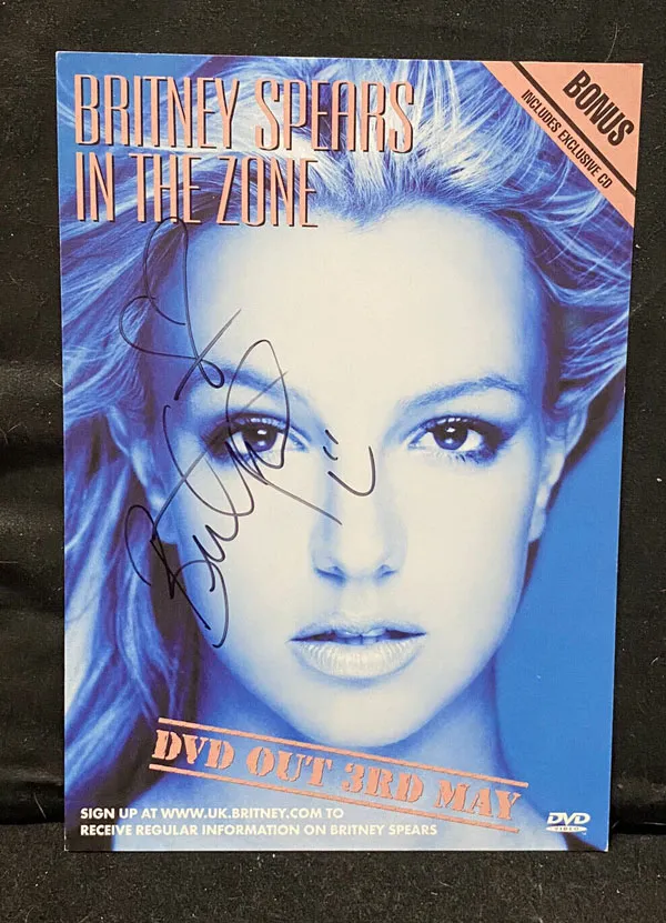[DVD欧美演唱会][小甜甜布兰妮 流行禁区 Britney Spears – In The Zone 2003][DVD ISO][4.37G][百度网盘]