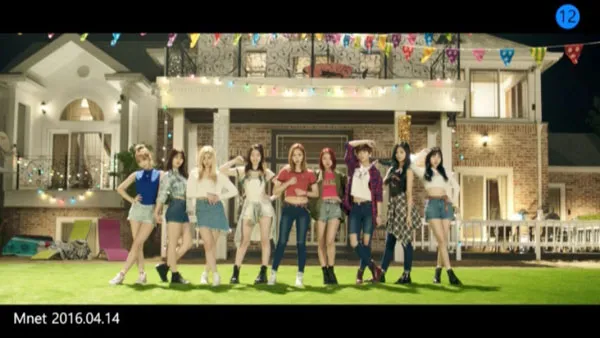 [DVD韩国演唱会][TWICE – PAGE TWO – TWICEcoaster – Twicetagram – The Story Begins 付属DVD 2017][5DVD ISO][7.25GB][百度网盘]