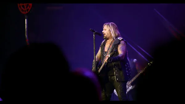 [BD欧美演唱会][鲁小丑乐团 Motley Crue – The End Live In Los Angeles 4K UHD 2016][BDMV][85.3GB][百度网盘]