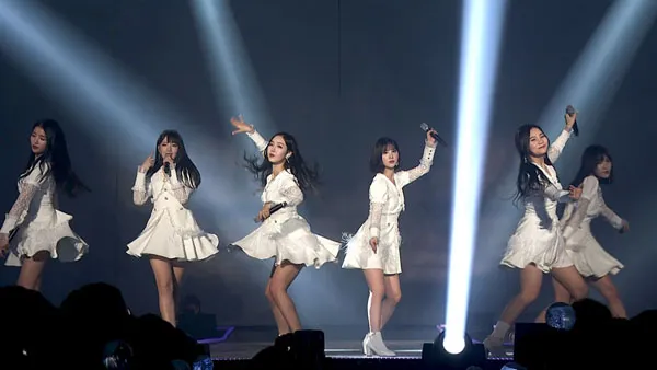 [BD韩国演唱会][GFRIEND – 2018 GFRIEND FIRST CONCERT Season of GFRIEND][ISO 双碟 85.35G][百度网盘]