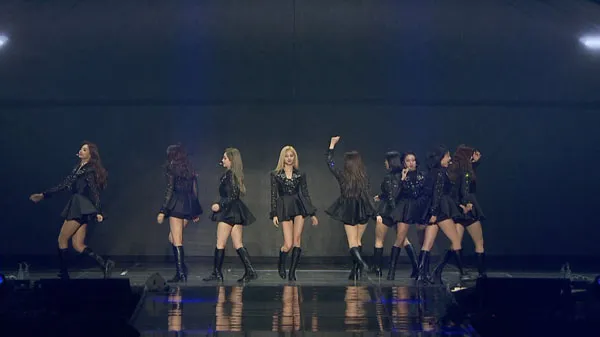 [BD韩国演唱会][TWICE – WORLD TOUR 2019-TWICELIGHTS-IN SEOUL][2BD BDMV 63.9G][百度网盘]