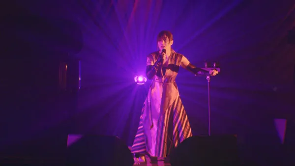 [BD日本演唱会][鬼束ちひろ Chihiro Onitsuka – LIVING WITH A GHOST 2021][BDMV][22.9GB][百度网盘]