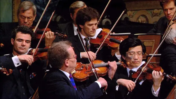 [BD欧美演唱会][欧洲音乐会 Europakonzert 1997 from Versailles][BDMV][21.4GB][百度网盘]