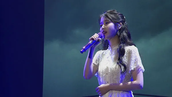 [BD韩国演唱会][李知恩 IU 아이유 – 10주년 투어 콘서트 이지금 10Year Anniversary Tour Concert dlwlrma 2019][BDISO 13GB][百度网盘]