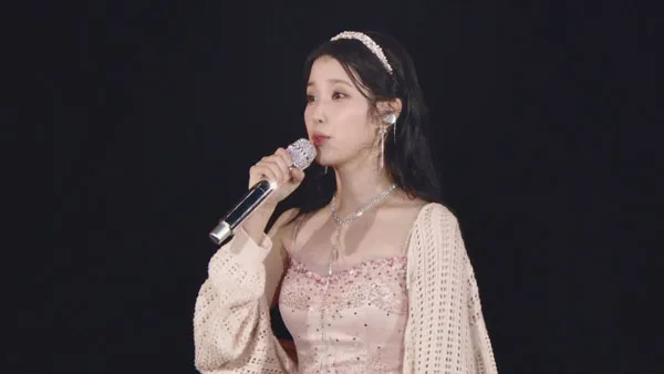 [BD韩国演唱会][李知恩 黄金时刻 首尔蚕室演唱会 아이유 – IU Concert The Golden Hour 2022][BDISO 3BD 78.3G][百度网盘]