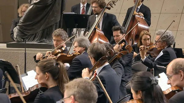 [BD欧美演唱会][欧洲音乐会 Europakonzert 2019 from Paris][BDMV][39.5GB][百度网盘]