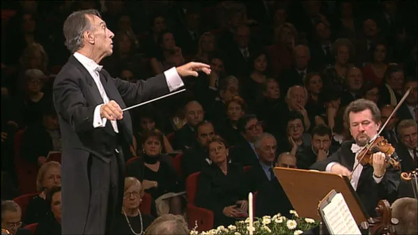 [BD欧美演唱会][贝多芬交响曲 Beethoven Symphonies Nos. 1-9 (Claudio Abbado, Berliner Philharmoniker) (2000-2001)][BDMV 4BD][96.5GB][百度网盘]