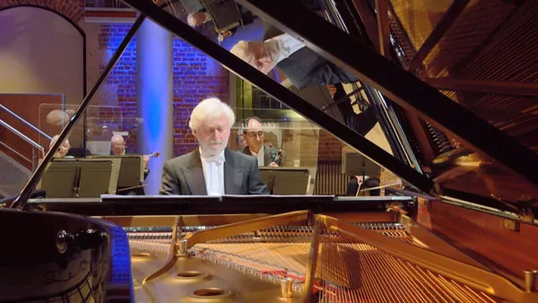 [BD欧美演唱会][Beethoven – Piano Concertos BRV – Zimerman, LSO, Rattle – 2021][BDMV][44.4GB][百度网盘]